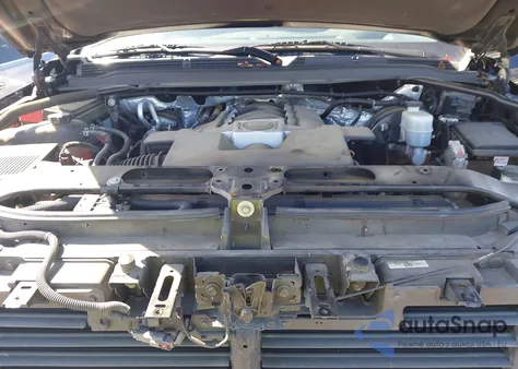 2015 Cadillac Escalade Luxury z USA, uszkodzony, nr VIN 1GYS3MKJ8FR739404